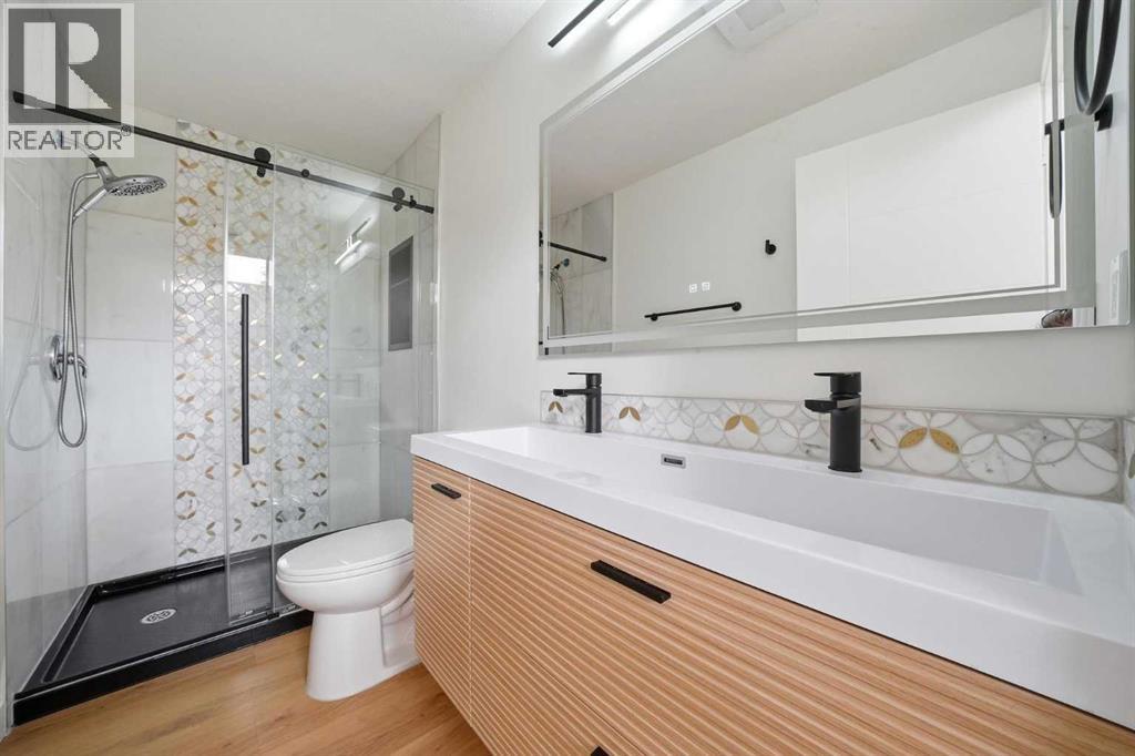 8003 33 Avenue NW, Calgary, Alberta  T3B 1L5 - Photo 31 - A2304742