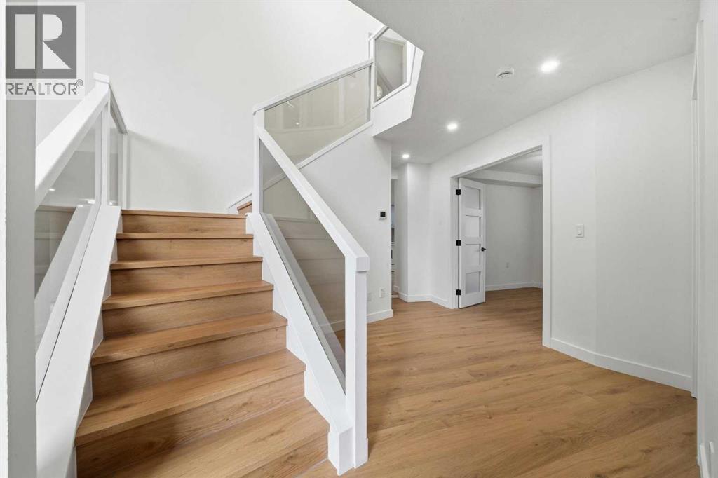 8003 33 Avenue NW, Calgary, Alberta  T3B 1L5 - Photo 22 - A2304742