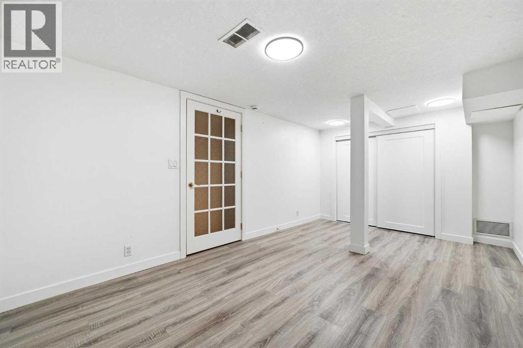 8003 33 Avenue NW, Calgary, Alberta  T3B 1L5 - Photo 36 - A2304742