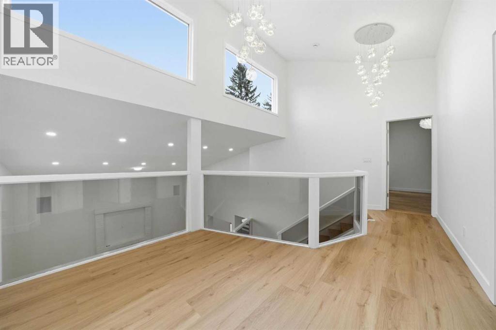 8003 33 Avenue NW, Calgary, Alberta  T3B 1L5 - Photo 32 - A2304742