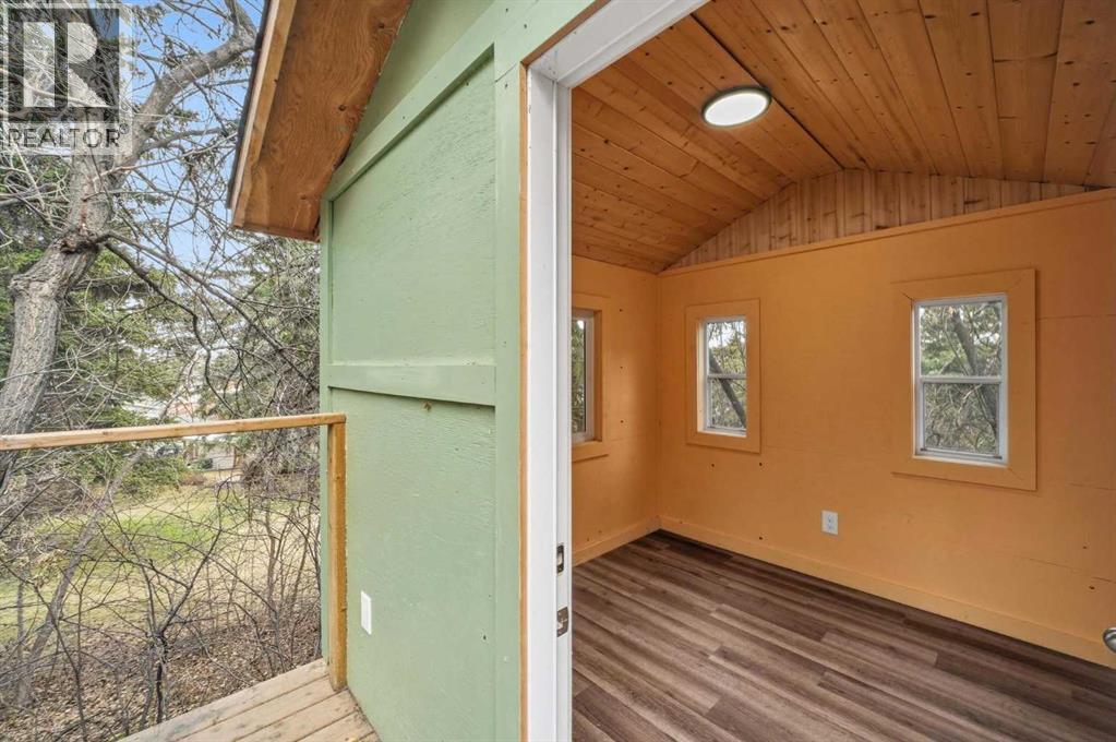 8003 33 Avenue NW, Calgary, Alberta  T3B 1L5 - Photo 45 - A2304742