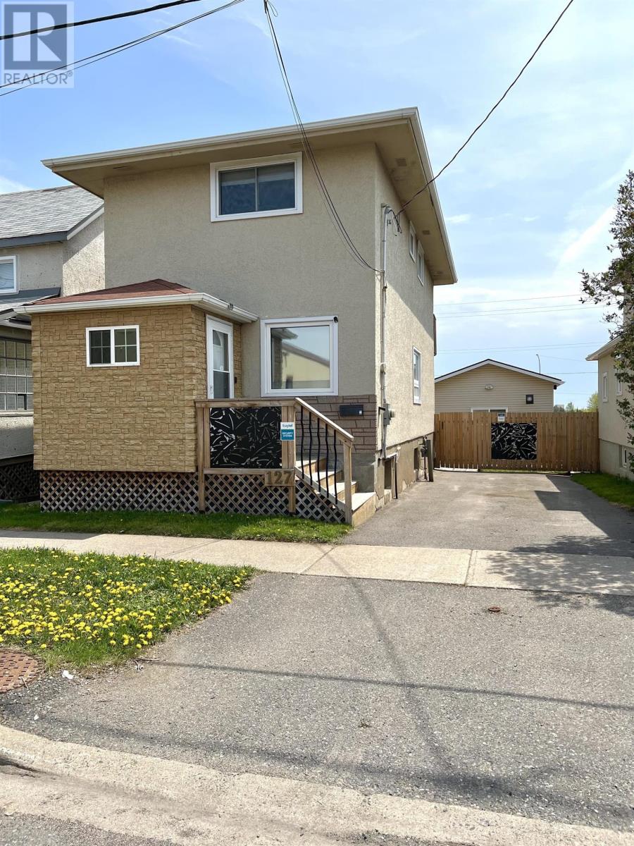 127 Johnson AVE, Thunder Bay, Ontario