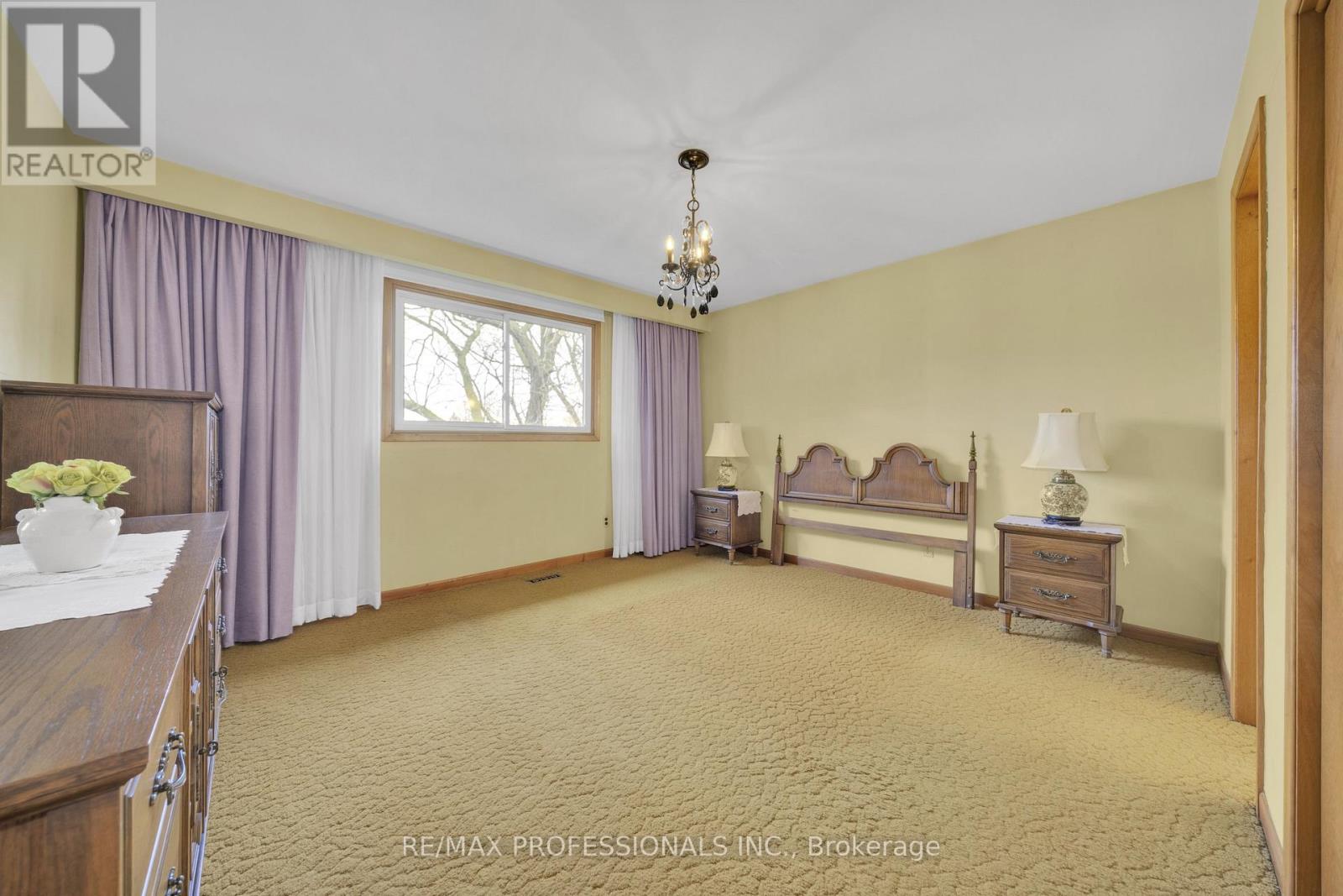 1877 Silverberry Crescent, Mississauga, Ontario  L5J 1C8 - Photo 15 - W13058190