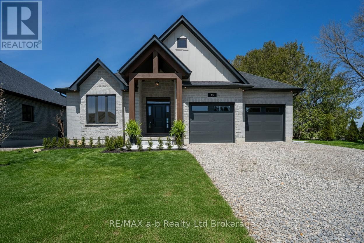 16 Cornwell Crescent