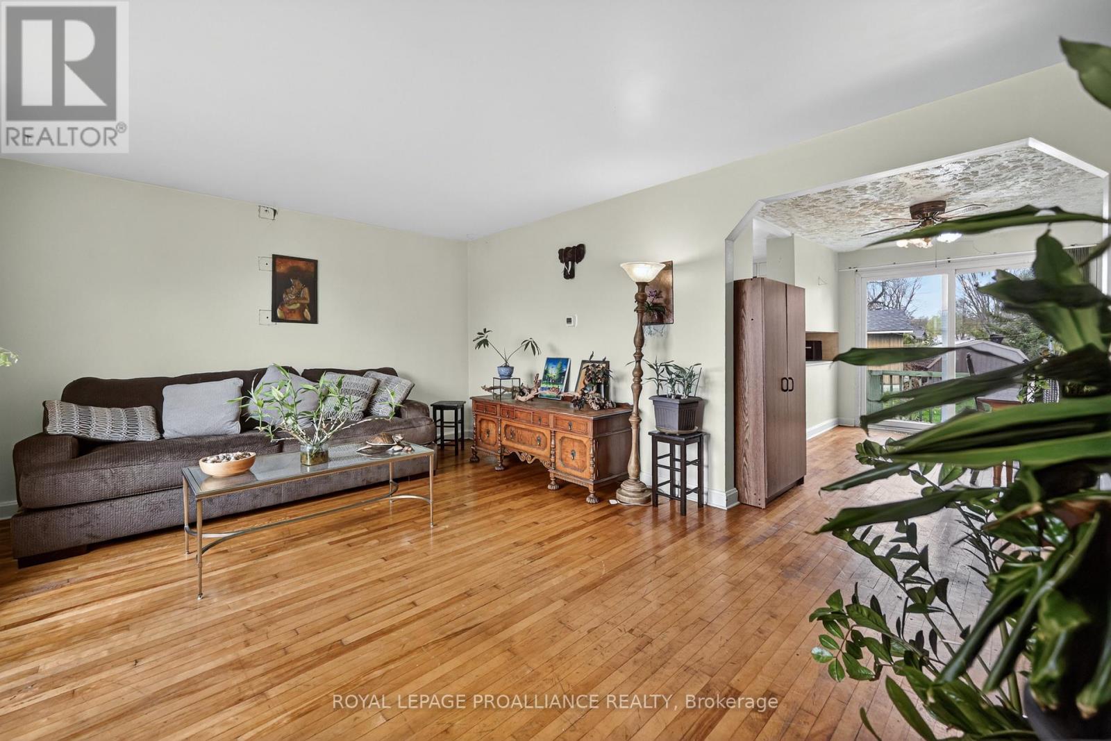 230 Helen Street N, Edwardsburgh/cardinal, Ontario  K0E 1E0 - Photo 12 - X13059022