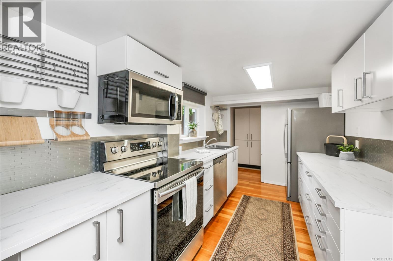 1066 Finlayson St, Victoria, British Columbia  V8T 2T7 - Photo 47 - 1033883