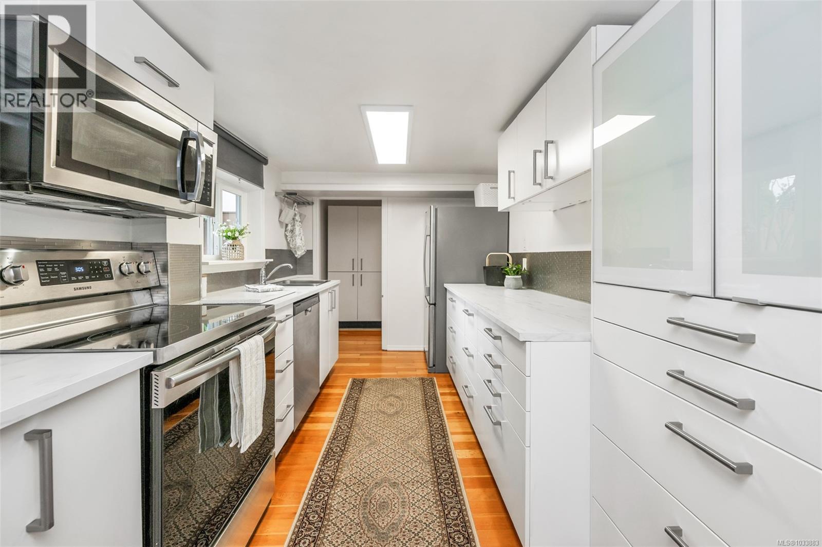 1066 Finlayson St, Victoria, British Columbia  V8T 2T7 - Photo 48 - 1033883