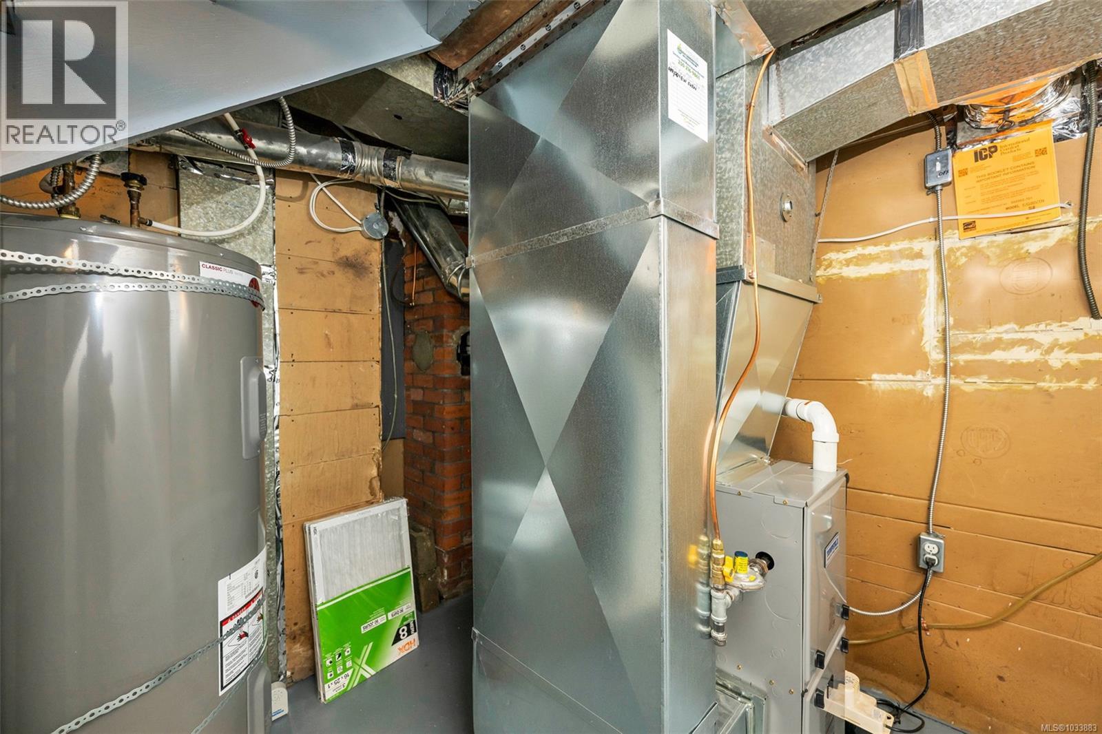 1066 Finlayson St, Victoria, British Columbia  V8T 2T7 - Photo 60 - 1033883