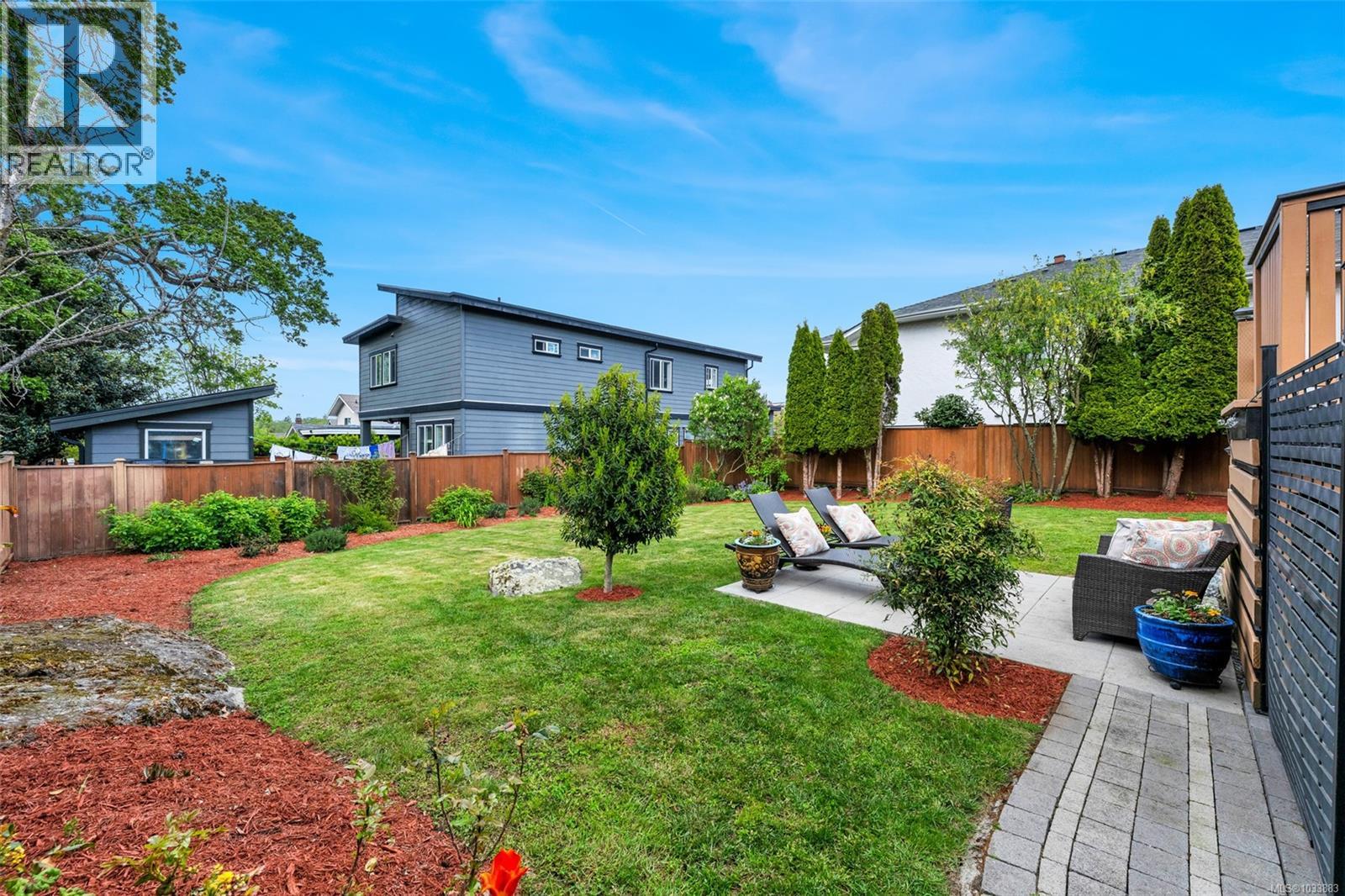 1066 Finlayson St, Victoria, British Columbia  V8T 2T7 - Photo 67 - 1033883