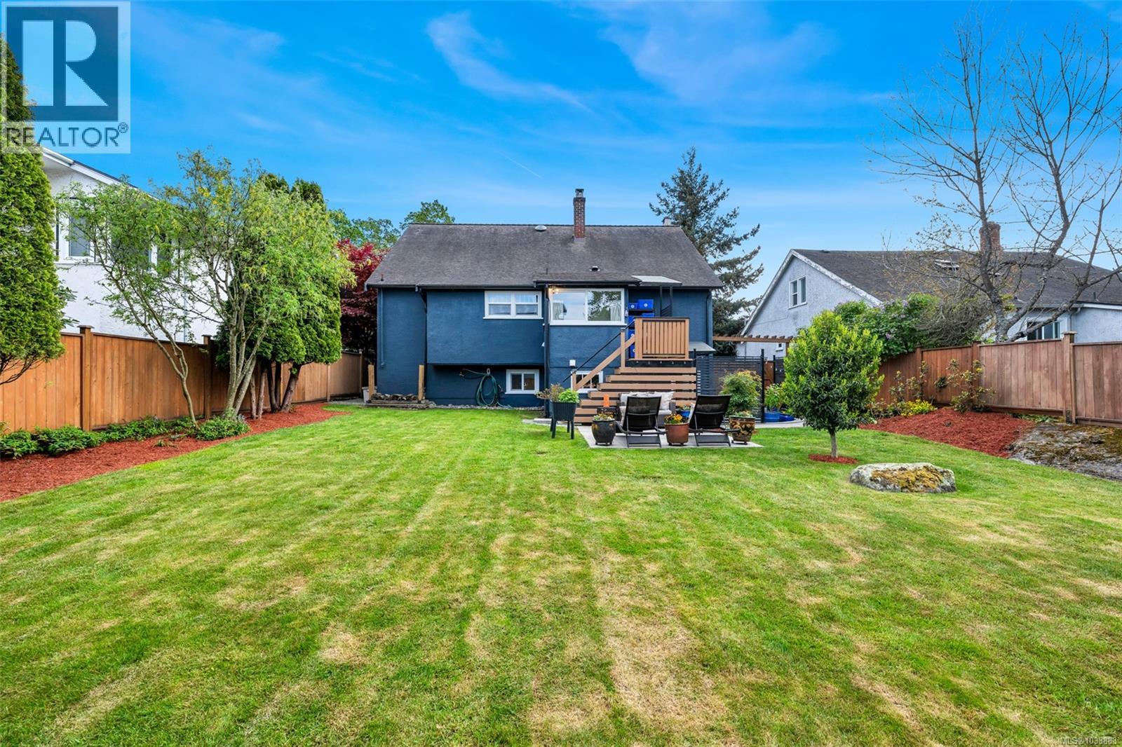 1066 Finlayson St, Victoria, British Columbia  V8T 2T7 - Photo 69 - 1033883