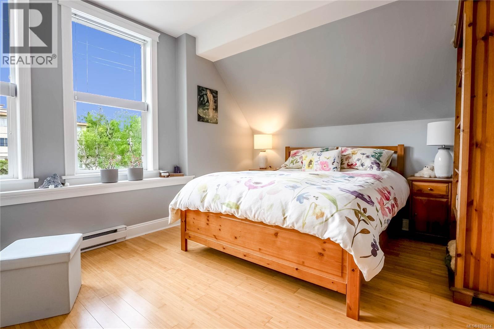 3 1376 Pandora Ave, Victoria, British Columbia  V8R 1A3 - Photo 11 - 1033344