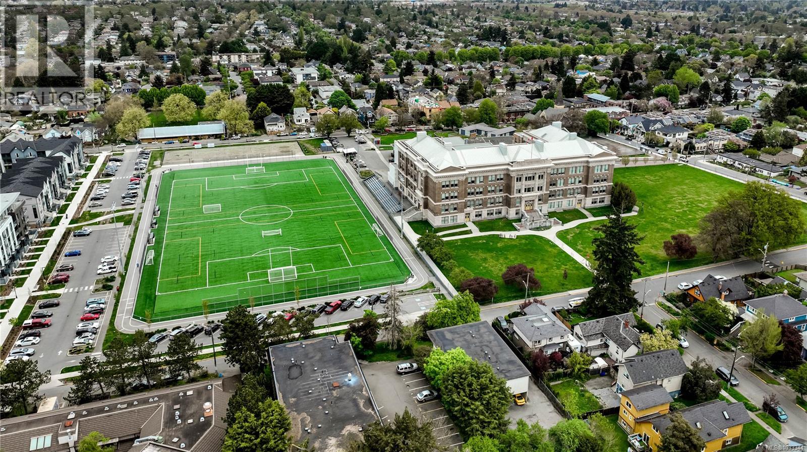 3 1376 Pandora Ave, Victoria, British Columbia  V8R 1A3 - Photo 34 - 1033344