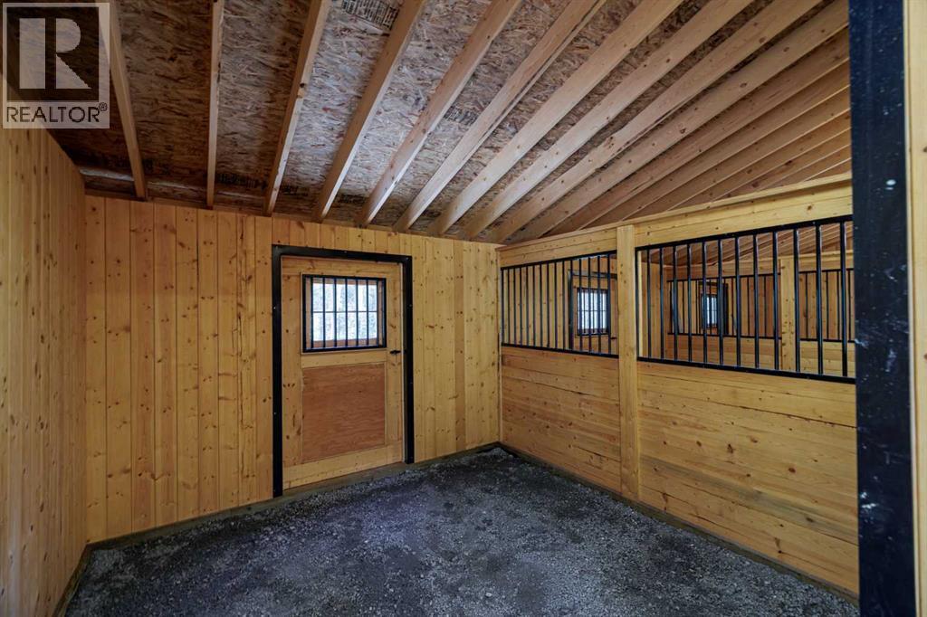 282155 Range Road 53, Rural Rocky View County, Alberta  T4C 1A7 - Photo 9 - A2235089