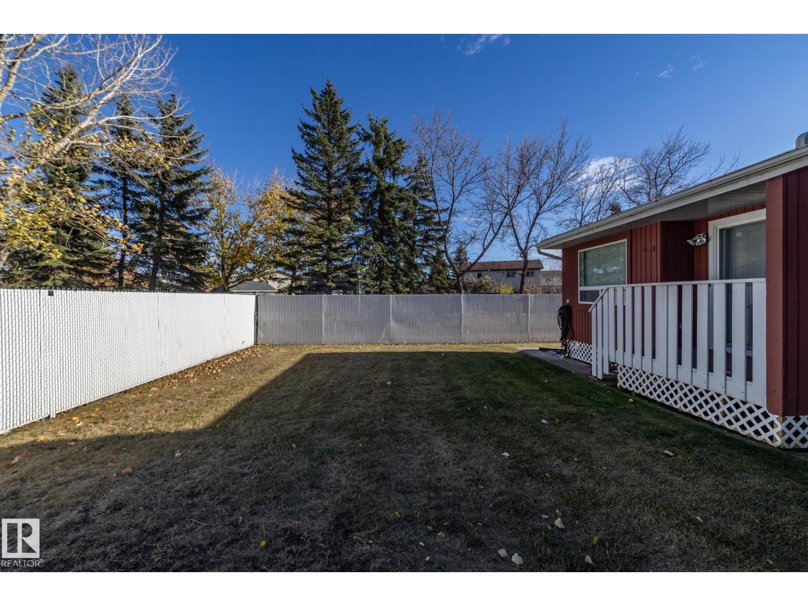 10656 Beaumaris Rd Nw, Edmonton, Alberta  T5X 3N4 - Photo 5 - E4477878
