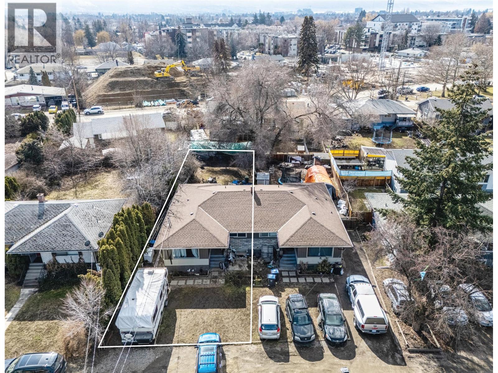 1333 Belaire Avenue, Kelowna, British Columbia