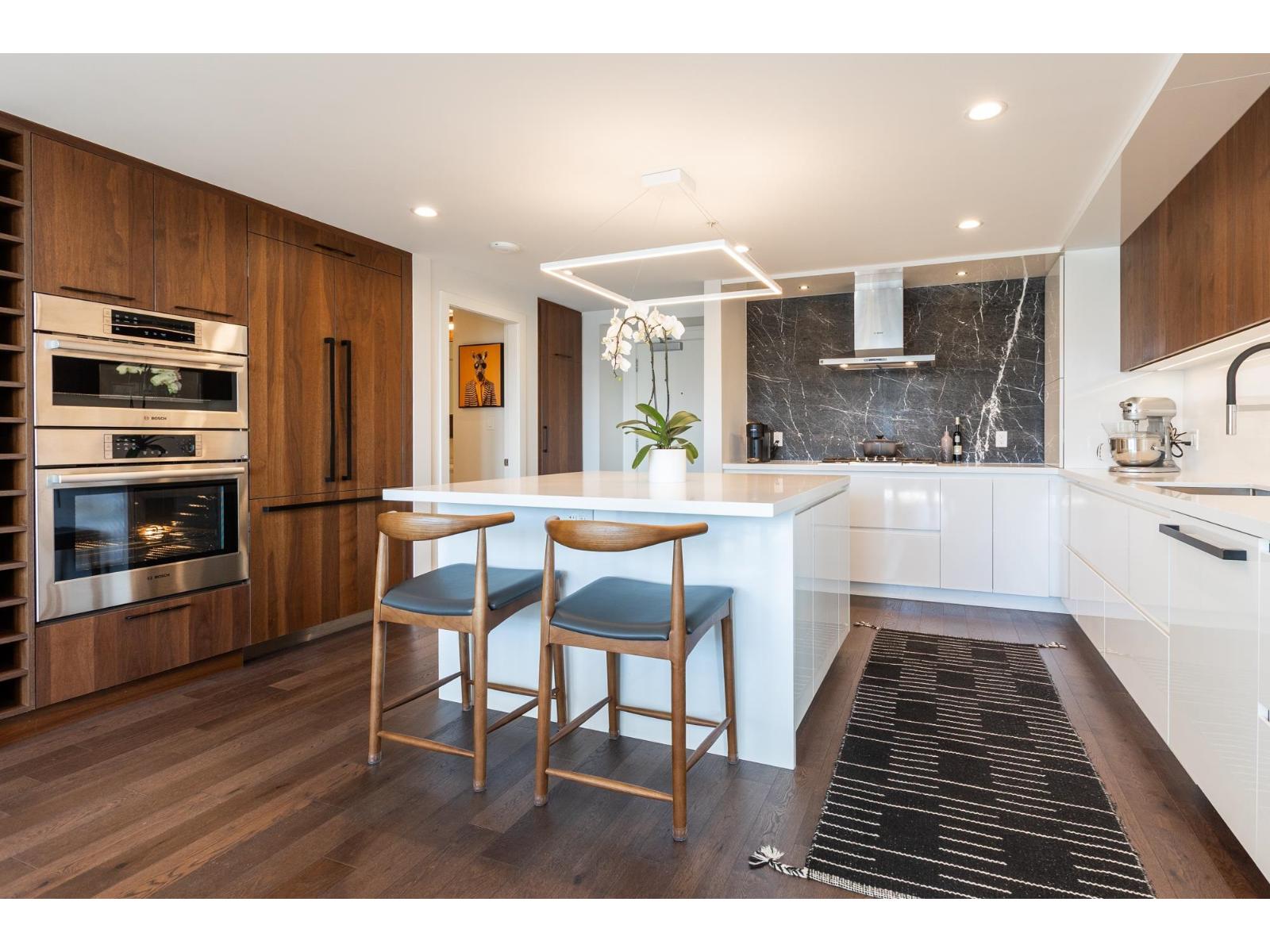 416 1526 Finlay Street, White Rock, British Columbia  V4B 4L9 - Photo 2 - R3097227