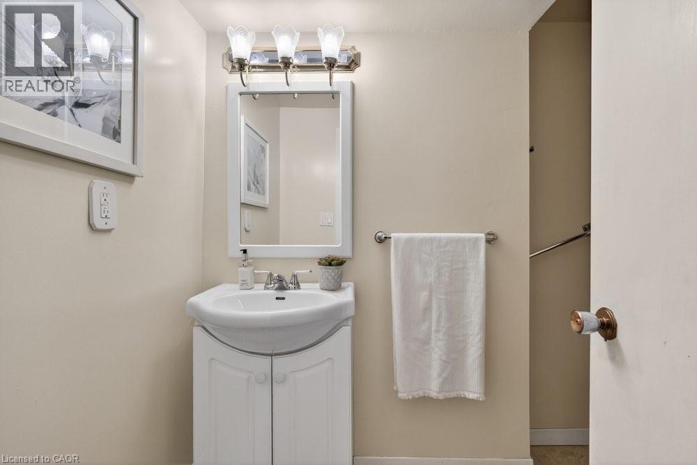 1502 Barker Avenue, Burlington, Ontario  L7P 2R4 - Photo 35 - 40822416