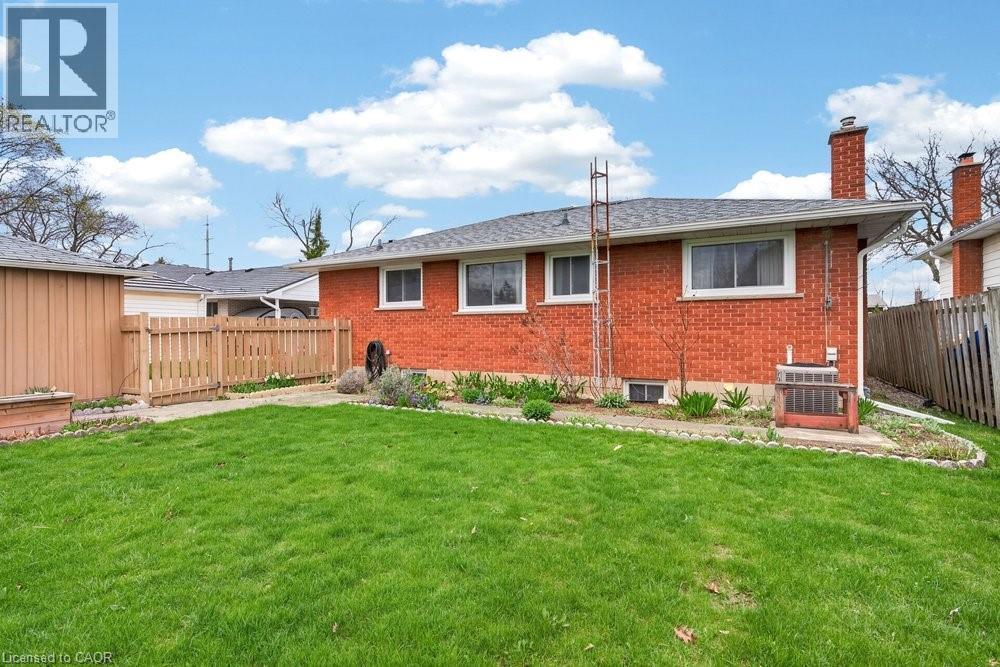 1502 Barker Avenue, Burlington, Ontario  L7P 2R4 - Photo 39 - 40822416