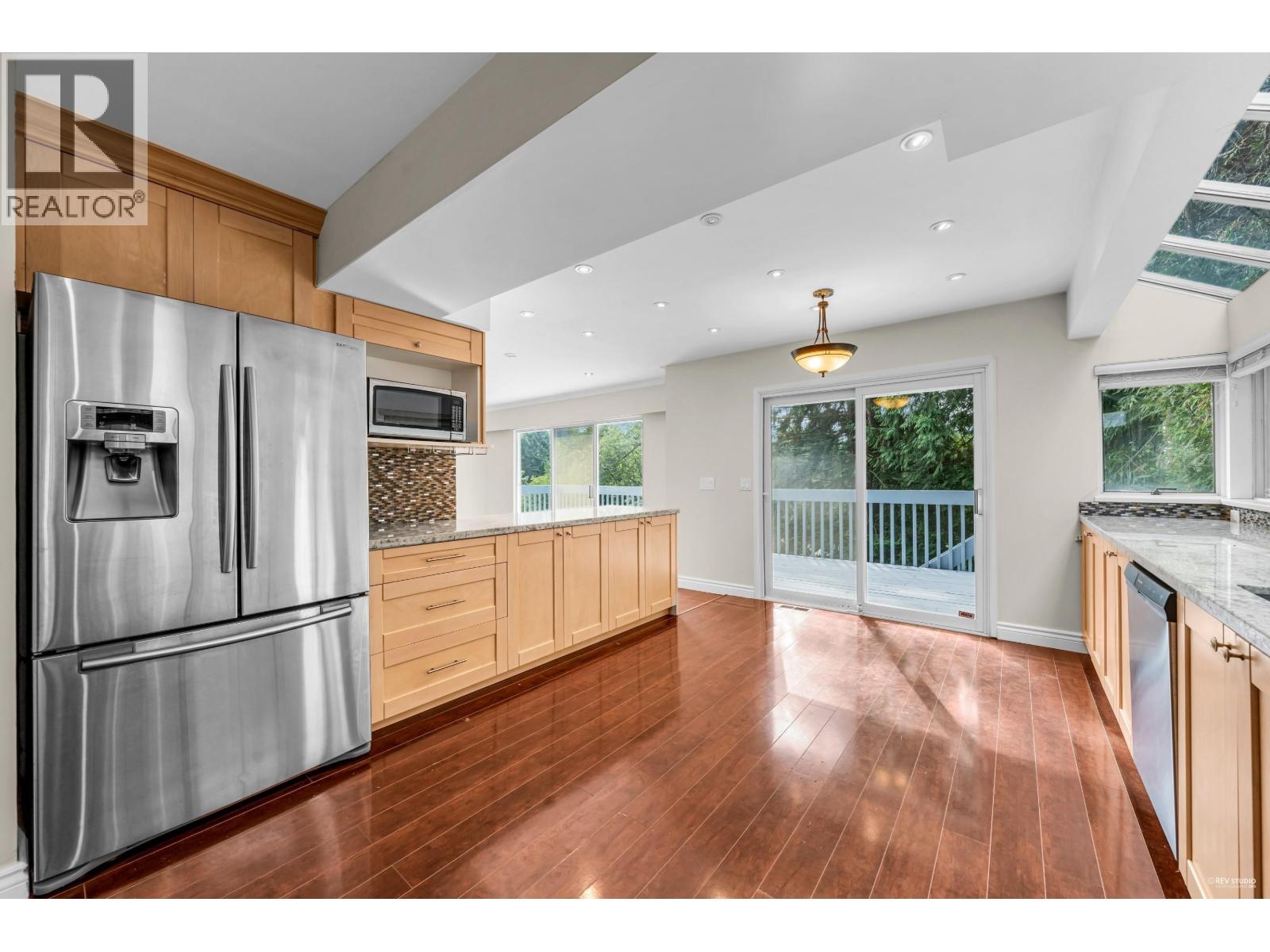 84 Laurie Crescent, West Vancouver, British Columbia  V7S 1B7 - Photo 5 - R3117074