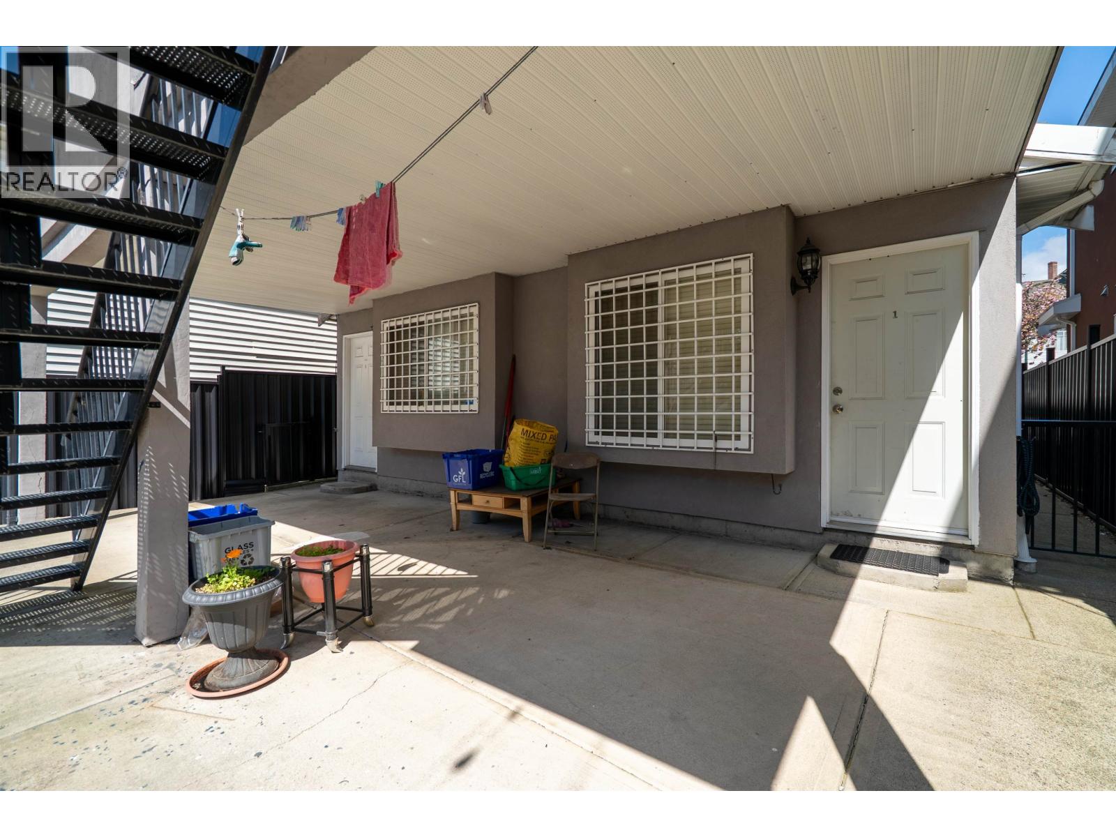 592 E 50th Avenue, Vancouver, British Columbia  V5X 1B2 - Photo 8 - R3117265