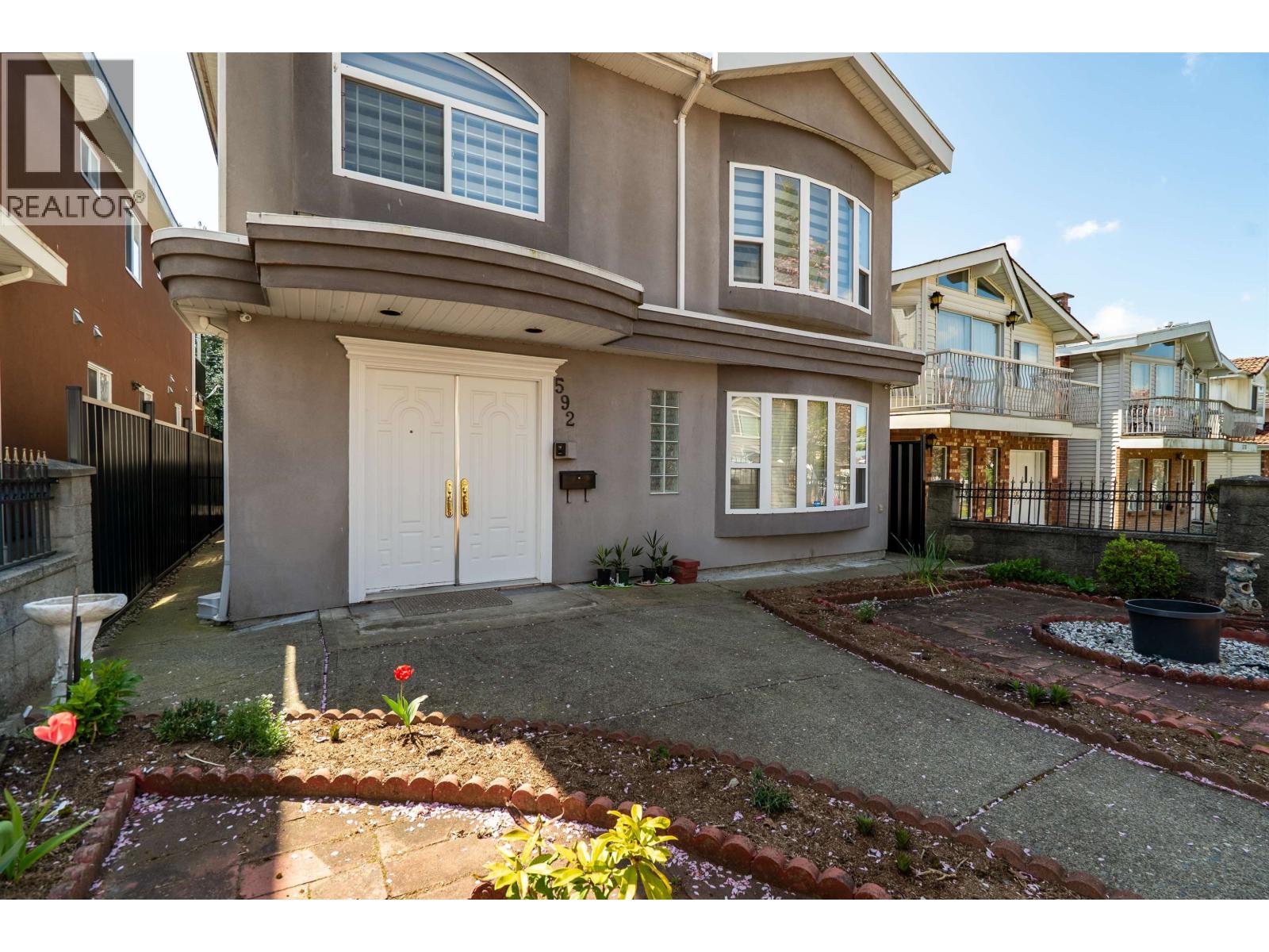 592 E 50th Avenue, Vancouver, British Columbia  V5X 1B2 - Photo 6 - R3117265