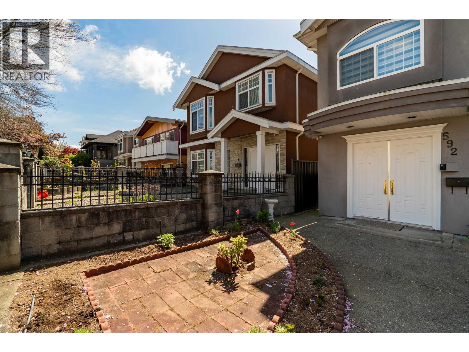 592 E 50th Avenue, Vancouver, British Columbia  V5X 1B2 - Photo 4 - R3117265