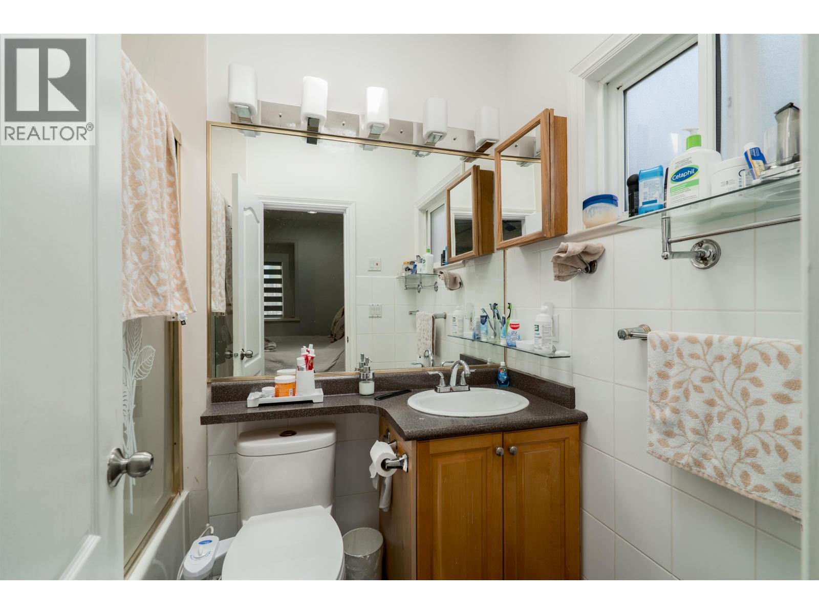 592 E 50th Avenue, Vancouver, British Columbia  V5X 1B2 - Photo 36 - R3117265