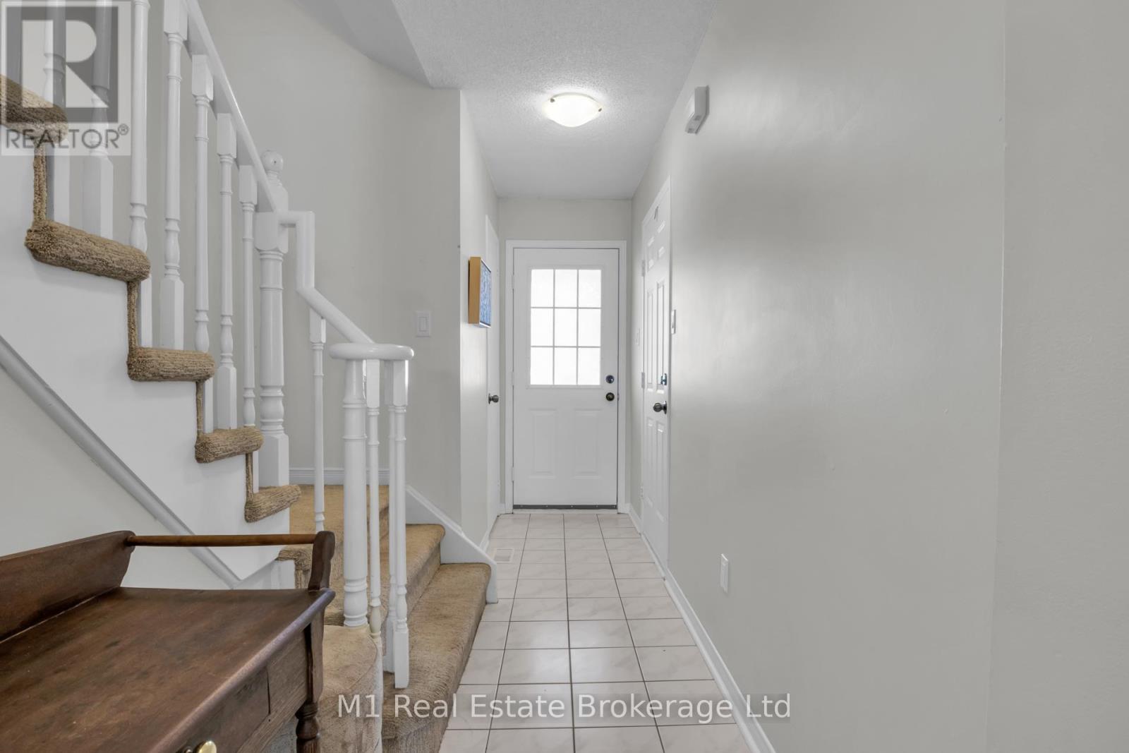 5 - 39 Ptarmigan Drive, Guelph (Kortright Hills), Ontario  N1C 1E8 - Photo 10 - X13058826