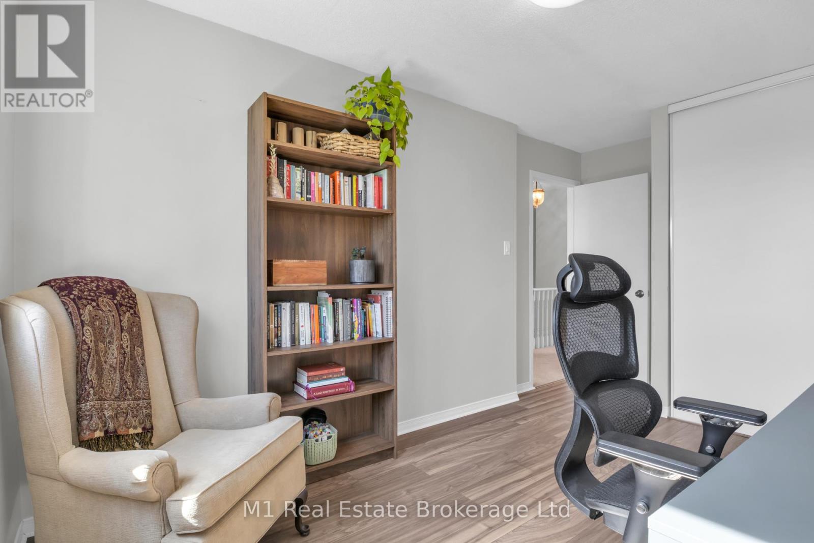 5 - 39 Ptarmigan Drive, Guelph (Kortright Hills), Ontario  N1C 1E8 - Photo 29 - X13058826