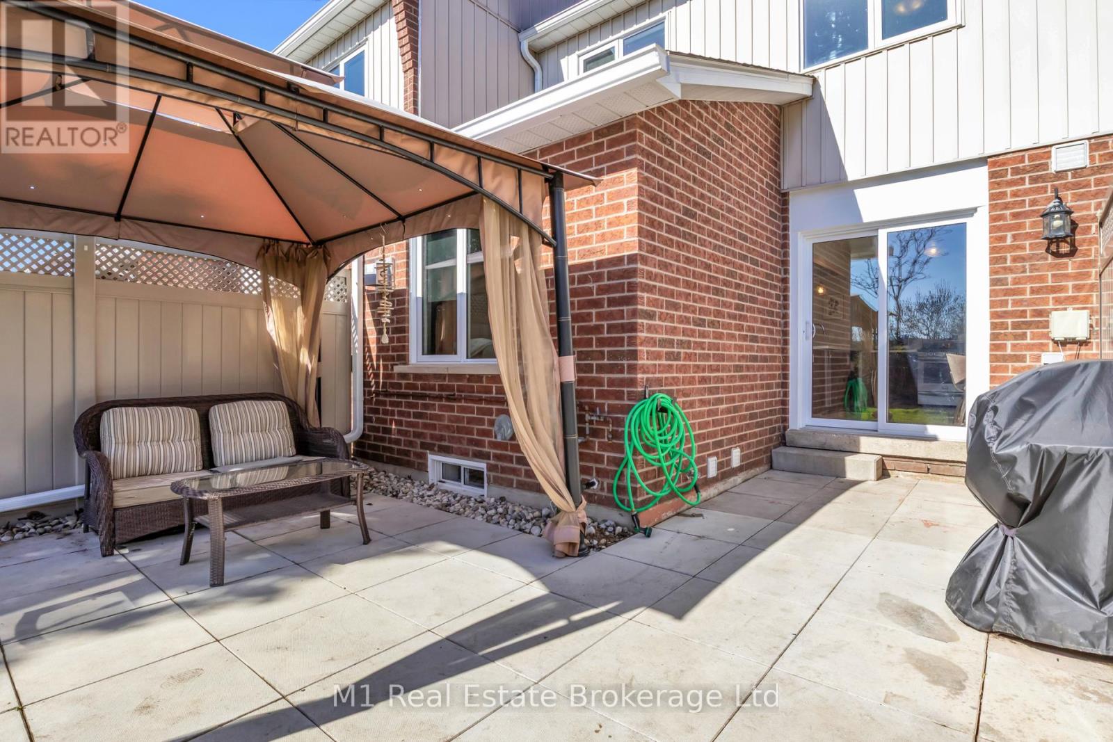 5 - 39 Ptarmigan Drive, Guelph (Kortright Hills), Ontario  N1C 1E8 - Photo 34 - X13058826