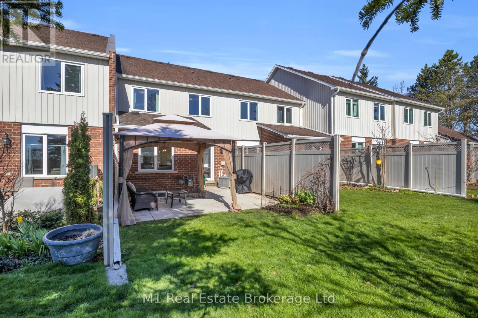 5 - 39 Ptarmigan Drive, Guelph (Kortright Hills), Ontario  N1C 1E8 - Photo 35 - X13058826