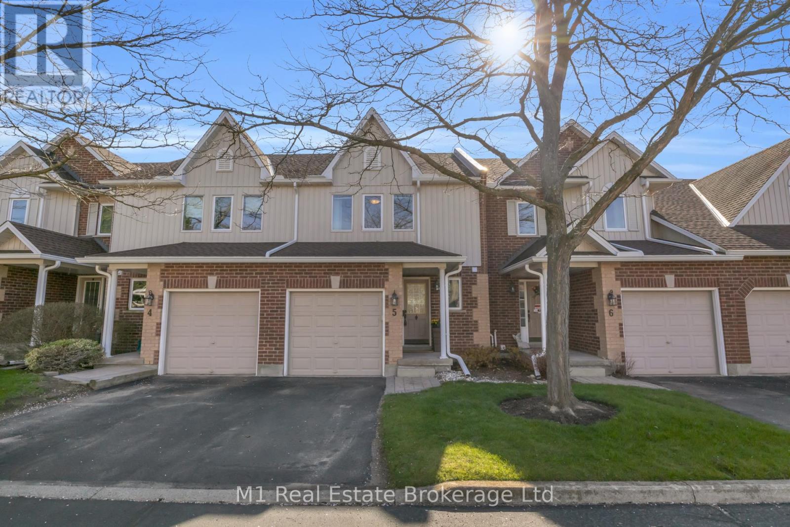 5 - 39 Ptarmigan Drive, Guelph (Kortright Hills), Ontario  N1C 1E8 - Photo 4 - X13058826
