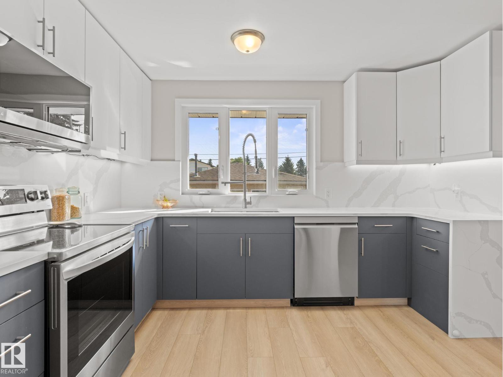 9311 169 St NW, Edmonton, Alberta  T5R 2X4 - Photo 12 - E4477021