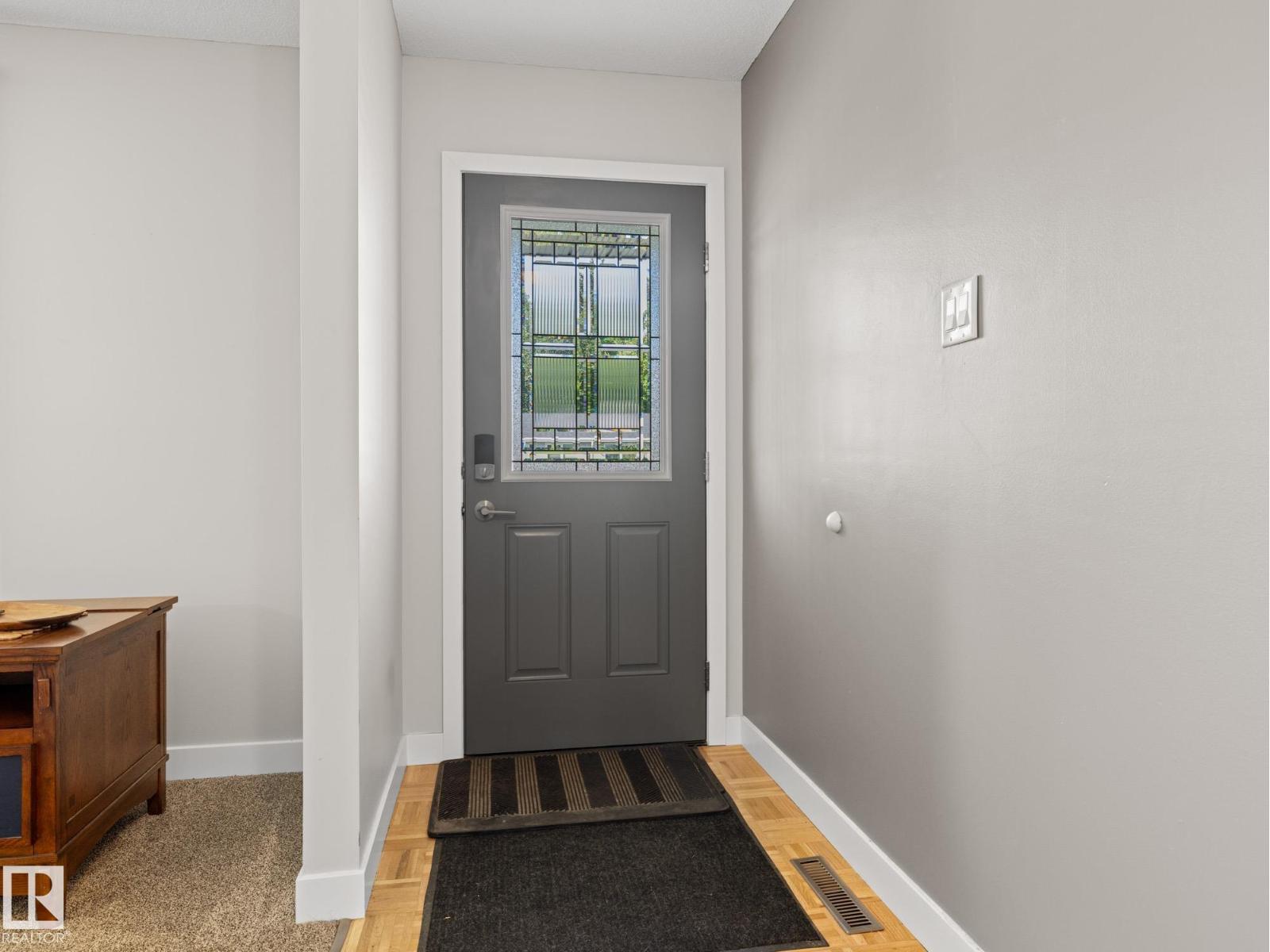 9311 169 St NW, Edmonton, Alberta  T5R 2X4 - Photo 5 - E4477021