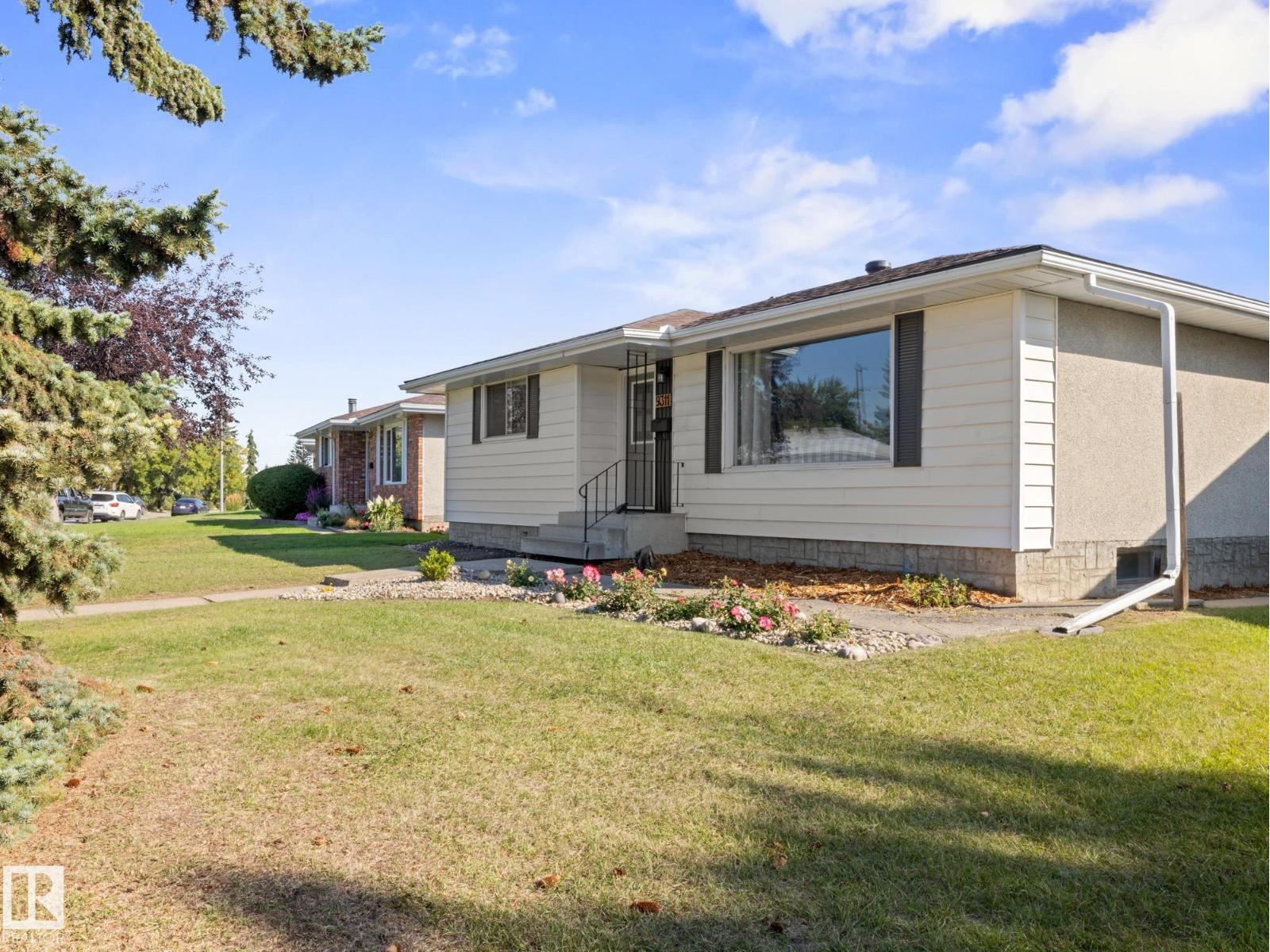 9311 169 St NW, Edmonton, Alberta  T5R 2X4 - Photo 4 - E4477021