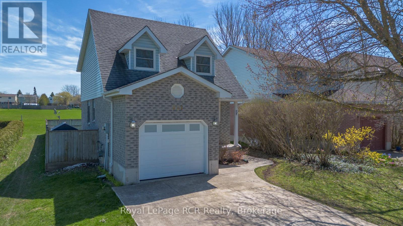 821 Mackendrick Drive, Kincardine, Ontario  N2Z 3A5 - Photo 3 - X13059012