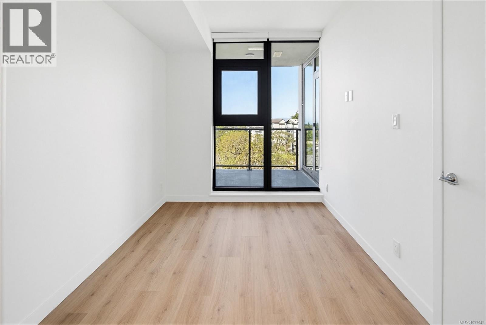 807 899 Esquimalt Rd, Esquimalt, British Columbia  V9A 3M5 - Photo 14 - 1033548