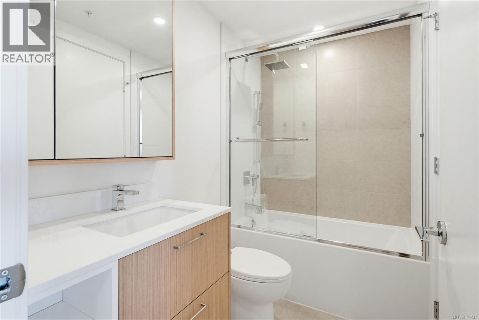 807 899 Esquimalt Rd, Esquimalt, British Columbia  V9A 3M5 - Photo 12 - 1033548