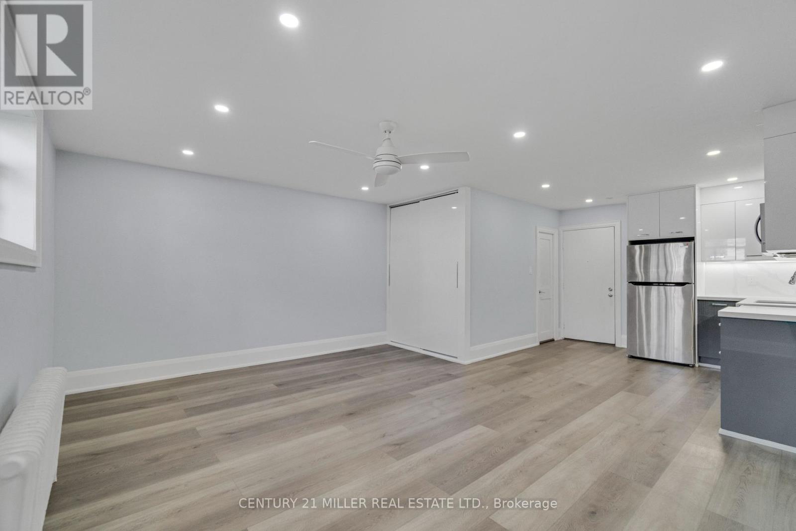 2 - 6 Saranac Boulevard, Toronto, Ontario  M6A 2G3 - Photo 11 - C13058840