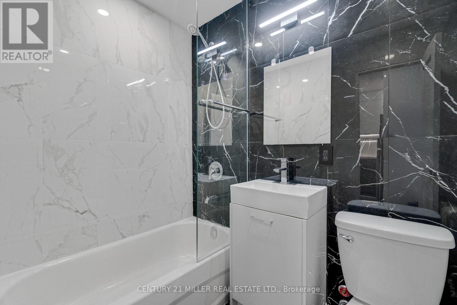 2 - 6 Saranac Boulevard, Toronto, Ontario  M6A 2G3 - Photo 16 - C13058840