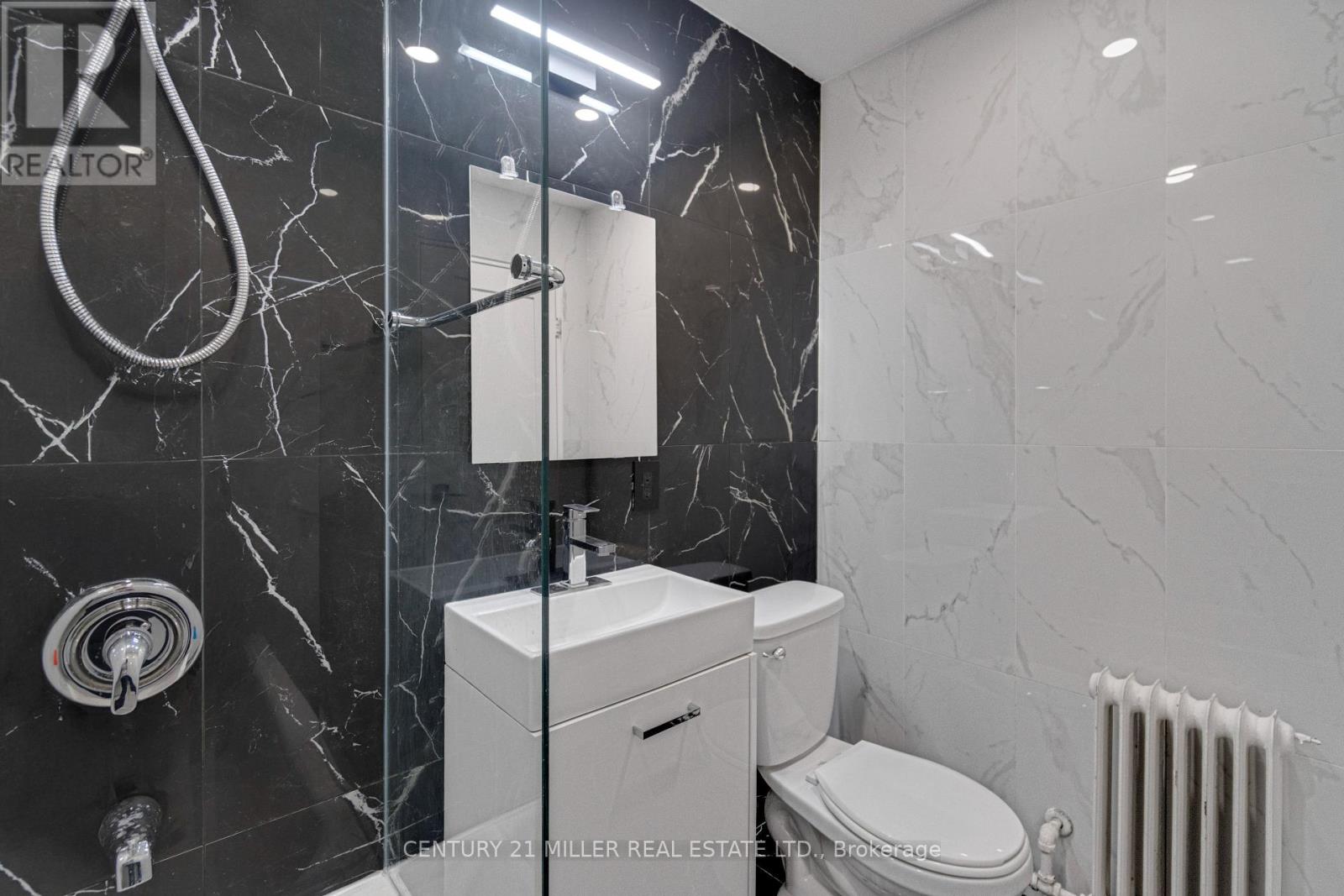 2 - 6 Saranac Boulevard, Toronto, Ontario  M6A 2G3 - Photo 17 - C13058840