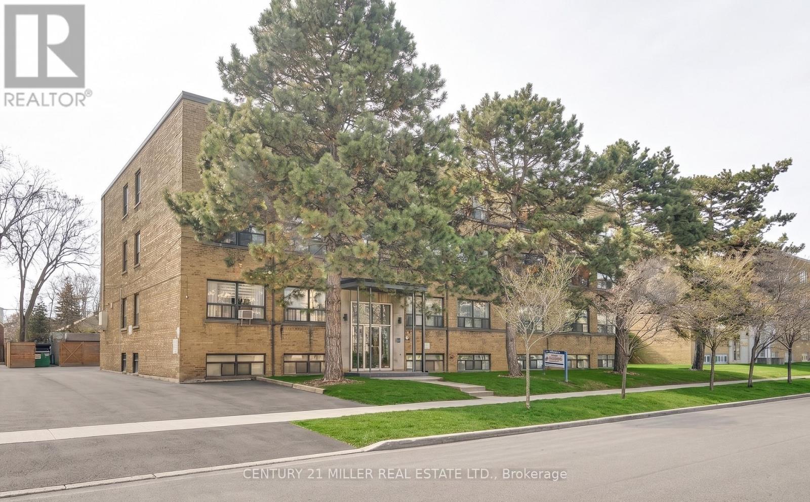 2 - 6 Saranac Boulevard, Toronto, Ontario  M6A 2G3 - Photo 2 - C13058840