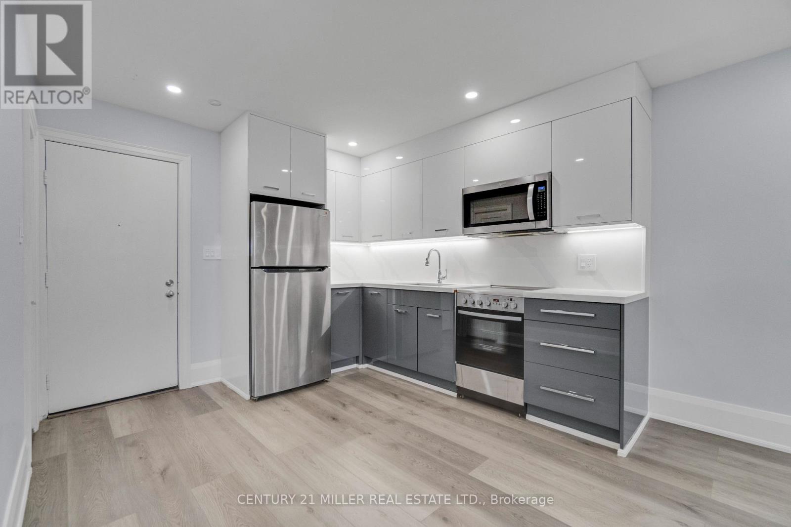 2 - 6 Saranac Boulevard, Toronto, Ontario  M6A 2G3 - Photo 7 - C13058840