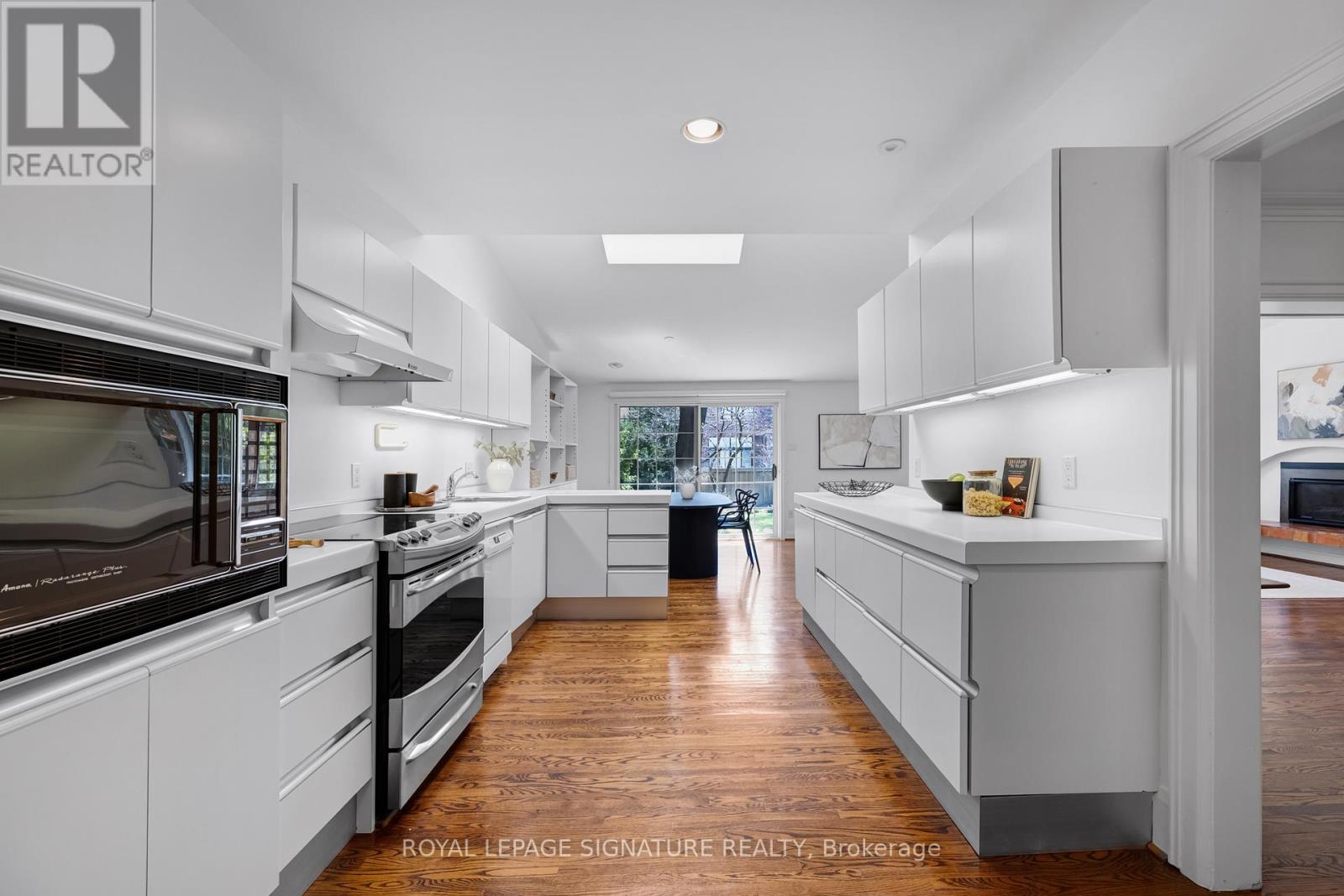 361 Lytton Boulevard, Toronto, Ontario  M5N 1R9 - Photo 7 - C13058894