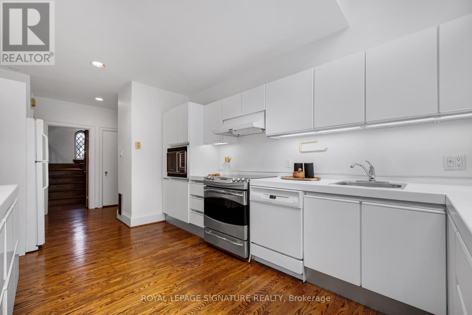 361 Lytton Boulevard, Toronto, Ontario  M5N 1R9 - Photo 8 - C13058894