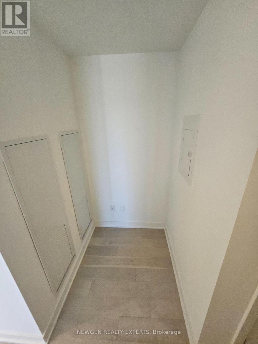 2609 - 11 Yorkville Avenue, Toronto, Ontario  M4W 1L2 - Photo 4 - C13058976