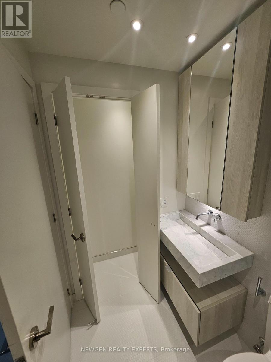 2609 - 11 Yorkville Avenue, Toronto, Ontario  M4W 1L2 - Photo 7 - C13058976