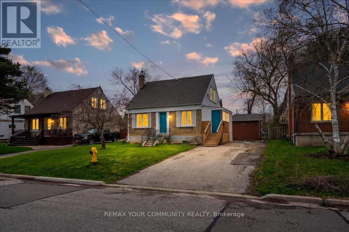 31 Allister Avenue, Toronto, Ontario  M1M 3L1 - Photo 2 - E13058788