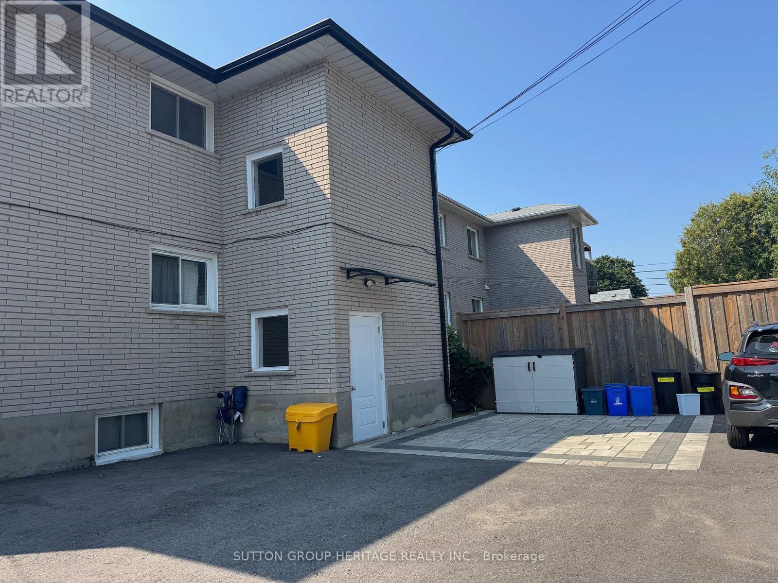 #1 - 110 Tecumseh Avenue, Oshawa, Ontario  L1G 3N4 - Photo 3 - E13058854