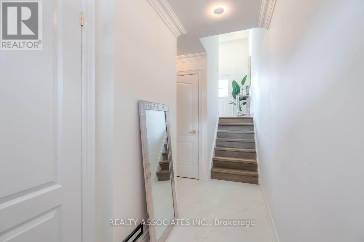 16 - 1975 Memory Lane, Pickering, Ontario  L1V 3M3 - Photo 5 - E13058878